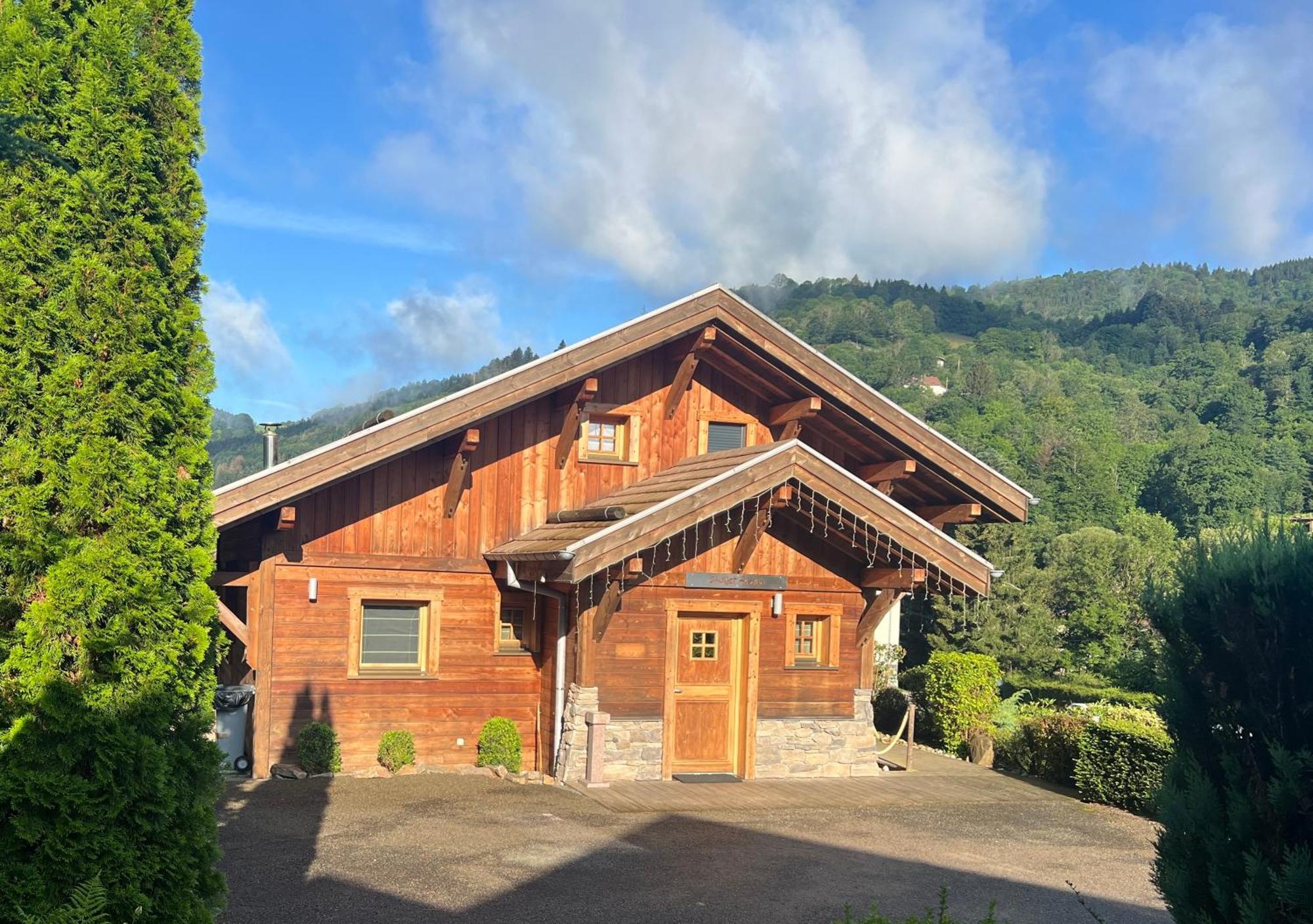 Logis Hotel, Chalets Et Restaurant Les Chatelmines La Bresse Zewnętrze zdjęcie